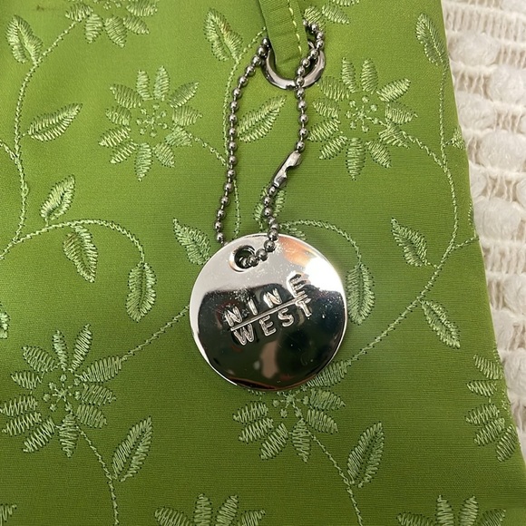 🎉HP🎉 Vintage Nine West Purse - Picture 2 of 13